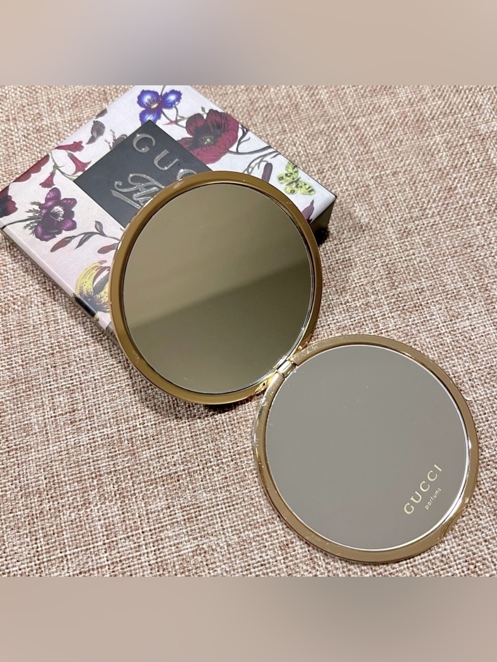 GUCCI FLORA Luxury Gold Foldable Compact Double Sided Mirror ✨